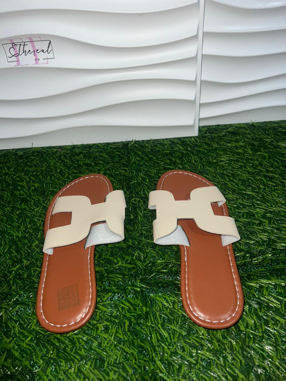 Girls' Soft & Comfy Flat Slides